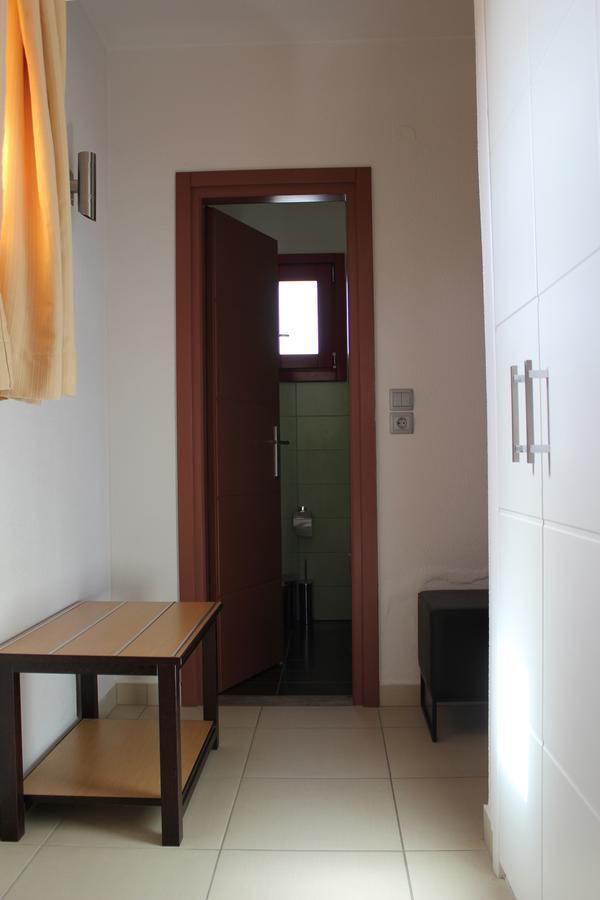 Aposperides Hotel Livádi Kithíron Kültér fotó
