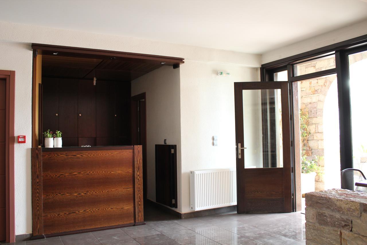 Aposperides Hotel Livádi Kithíron Kültér fotó