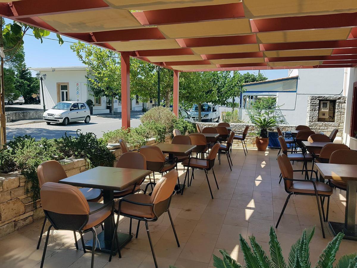 Aposperides Hotel Livádi Kithíron Kültér fotó